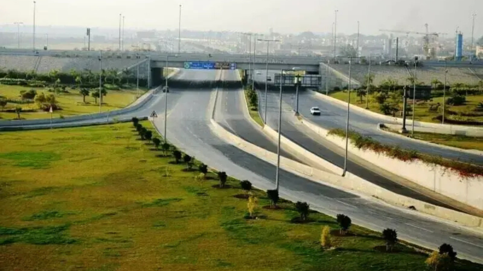 Ring Road connectivity near Alpha Tower